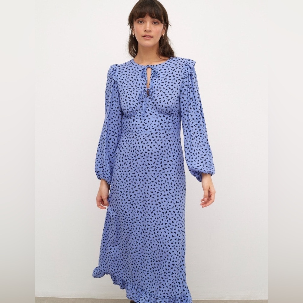 NWOT Nobody’s Child Lila Midi Dress Blue Black Fruit Motif Size 2